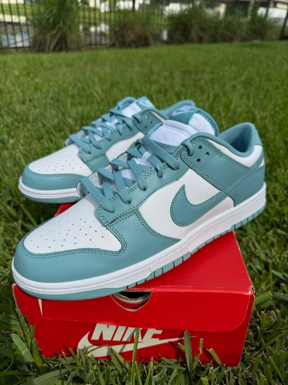 13 MEN'S NIKE DUNK LOW RETRO GREEN / WHITE SNEAKERS DV0833-106 SPORTSWEAR